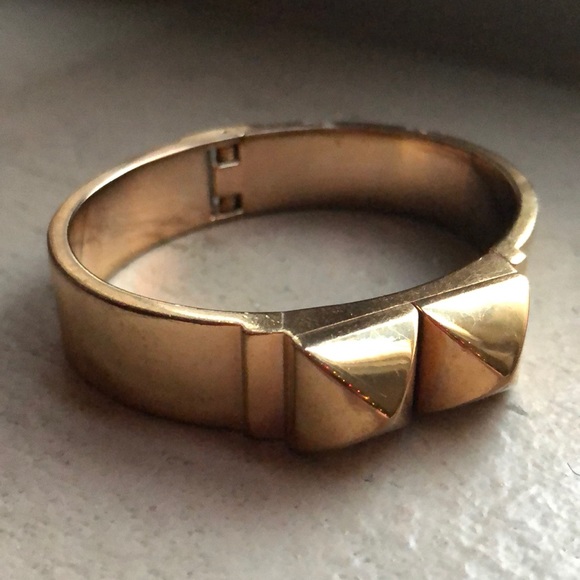 🌞Cool Hinge Bracelet in Rose Gold Metal! - Picture 4 of 8